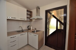 Apartment (A1) | Private kitchen
