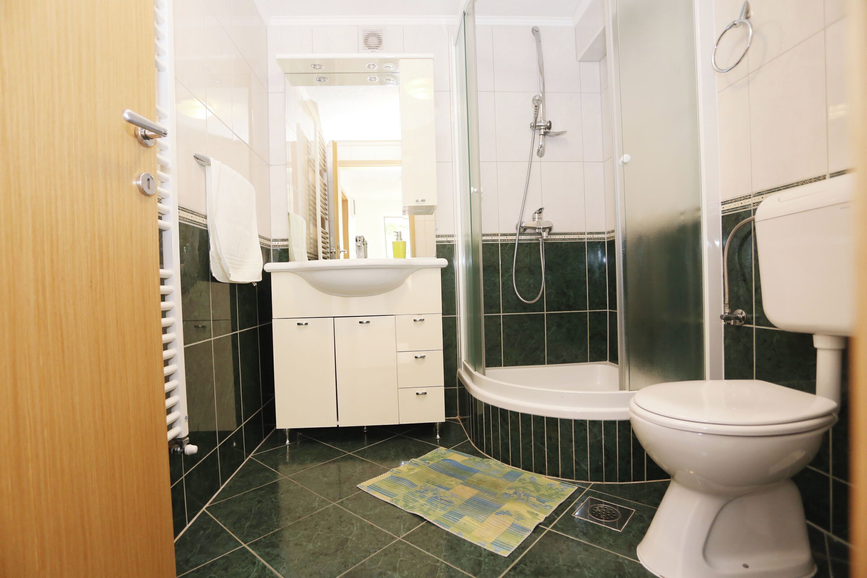Apartment (A1) | Bathroom