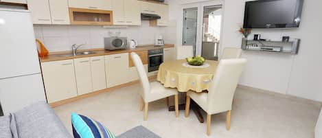 Apartment (A1) | Private kitchen