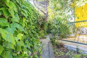 House | Terrace/patio