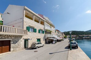 Building design - Apartments Franka (Selca)