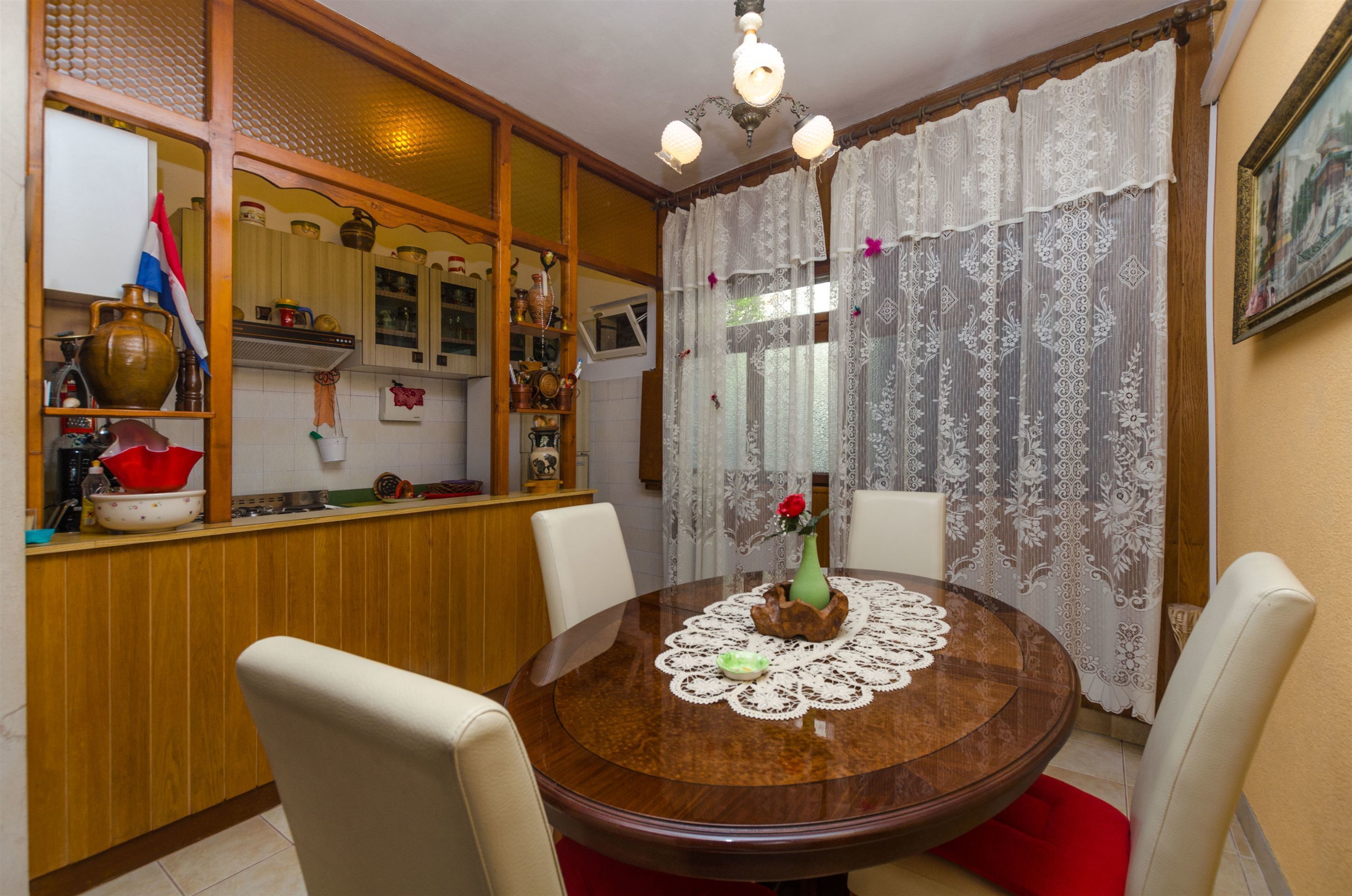 Private kitchen | Fridge, oven, stovetop, espresso maker