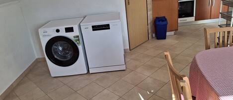 Apartment (A1) | Dining