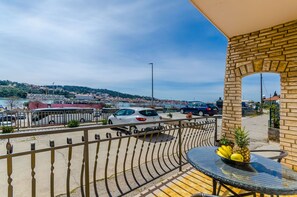 Apartamento (A2) | Vista para a água