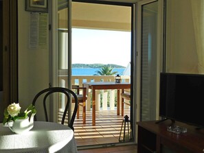 Dining - Apartments Mirjana (Vis)