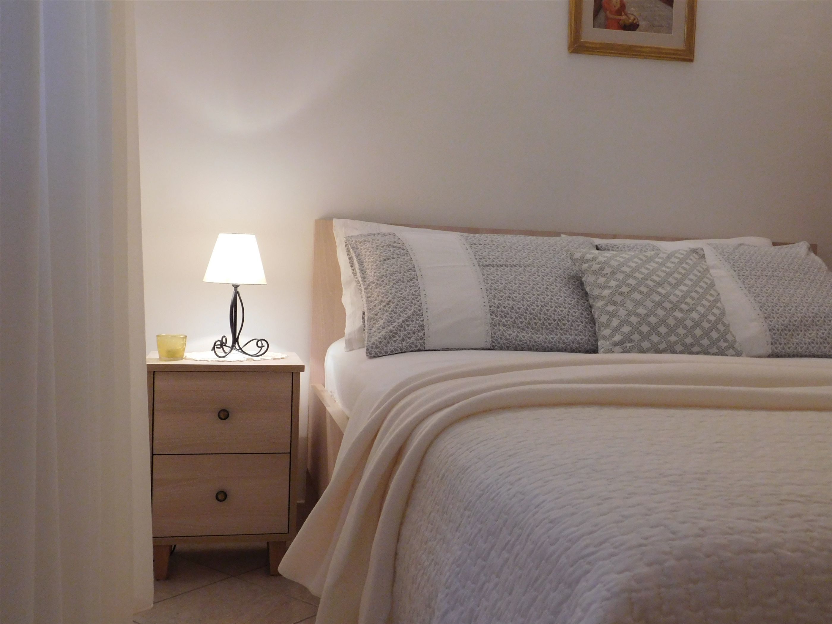 Iron/ironing board, travel crib, WiFi (free)