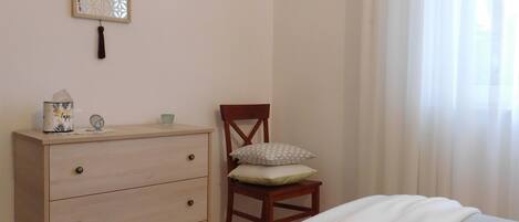 Fer et planche à repasser, lit de bébé portatif, accÚs au Wi-Fi (inclus)