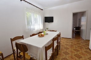 Apartment (A1) | Speisen