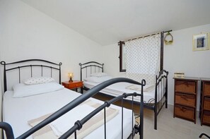 House | Iron/ironing board, free WiFi - House Josko (Marina)