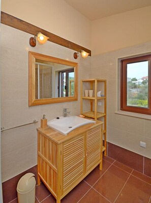 House | Bathroom | Bathtub - House Josko (Marina)