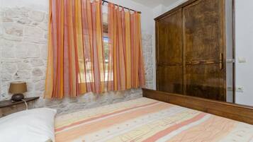 Departamento (A2) | 2 habitaciones, tabla de planchar con plancha y wifi gratis