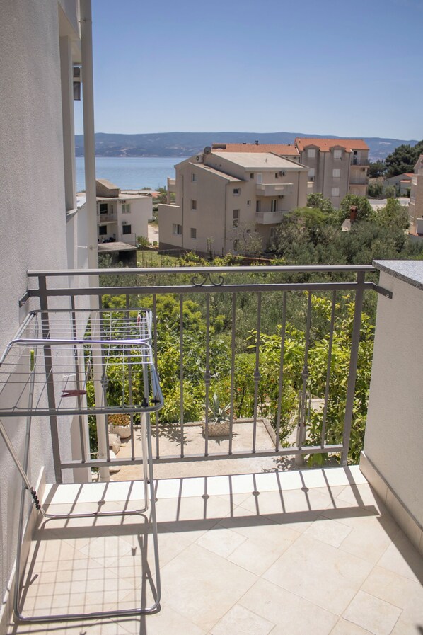 Apartment (A8) | Water view - Apartments and Rooms Nikola (Dugi Rat)