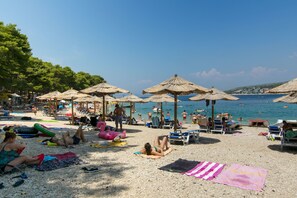 Beach nearby - Apartment Palcic (Primosten)