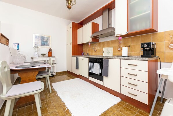 Apartment (A1) | Private kitchen