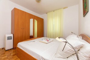 Apartment (A1)