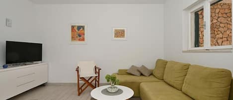 Apartment (A2) | Living room