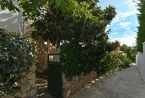 Appartement (A2) | Cour