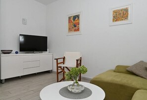 Apartment (A2) | Living room