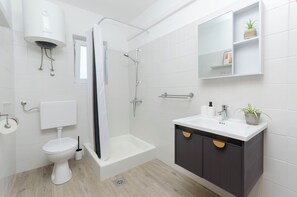 Bathroom - Apartments and Rooms Antee (Vodice)
