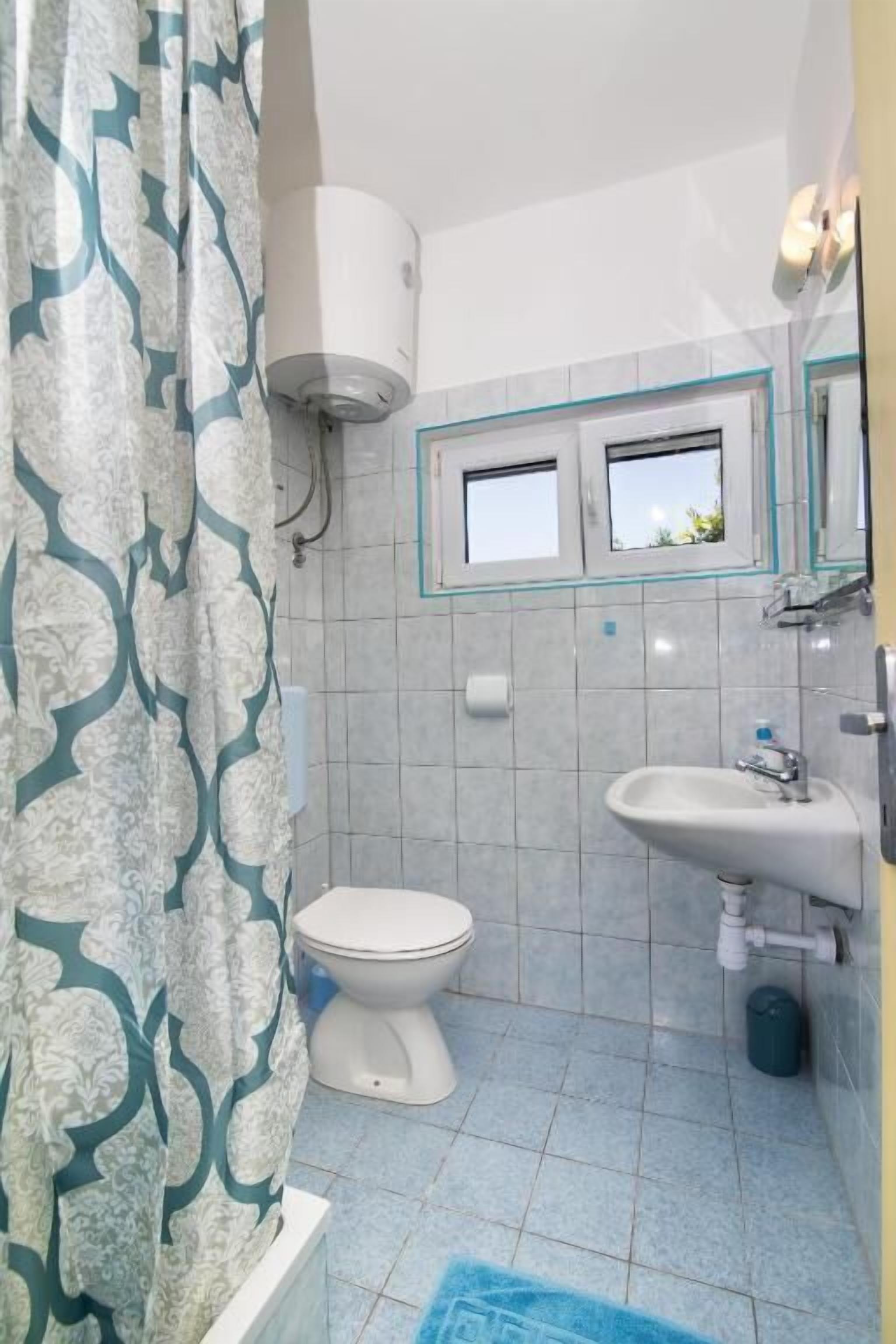 Appartement (A1) | Salle de bain | Séchoir à cheveux
