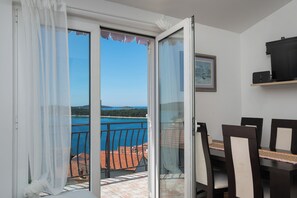 Apartment (A1) | Water view - Apartments Anita i Visnja (Rogoznica)