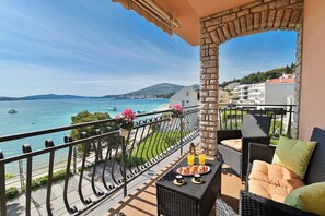 Appartement (A1) | Vue sur l’eau