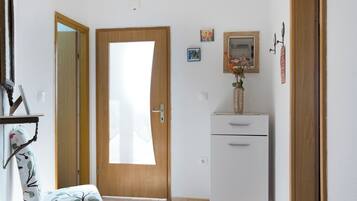 Apartment (A1) | Hallway