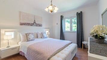 Apartment (A1) | Free WiFi, bed sheets