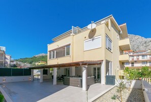 Building design - Apartment Dora (Dugi Rat)