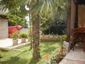 Apartment (A1) | Innenhof