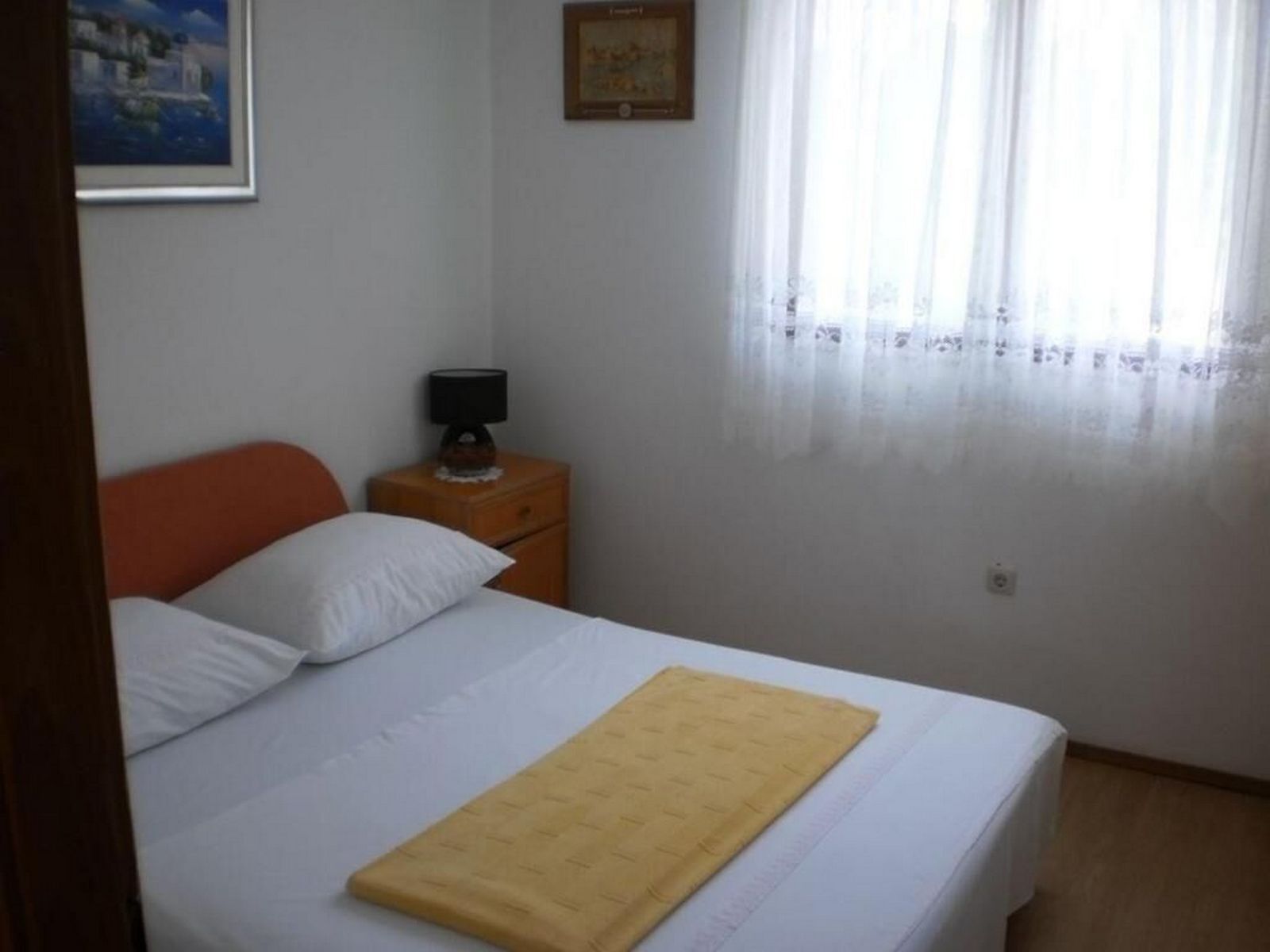 Apartment (A1) | Iron/ironing board, free WiFi, bed sheets