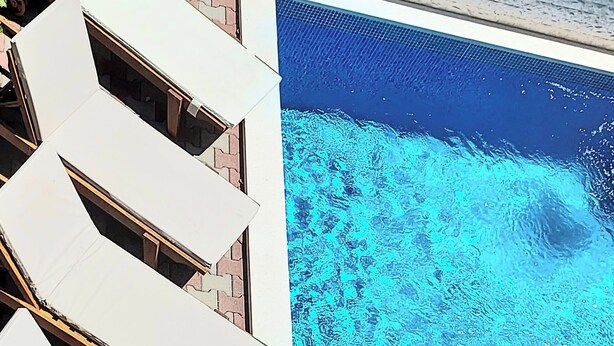 Gambar tidak terklasifikasi, 1 dari 38, tombol