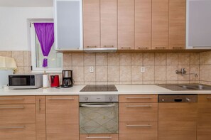 Apartment (A3) | Private kitchen