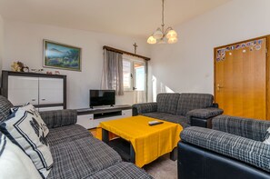 Apartment (A3) | Living room