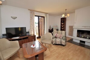 Apartment (A1) | Living room