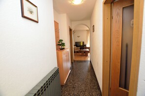 Apartment (A1) | Hallway