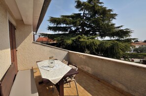 Apartment (A1) | Balcony