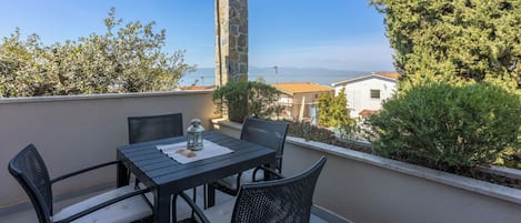 Apartment (A1) | Water view