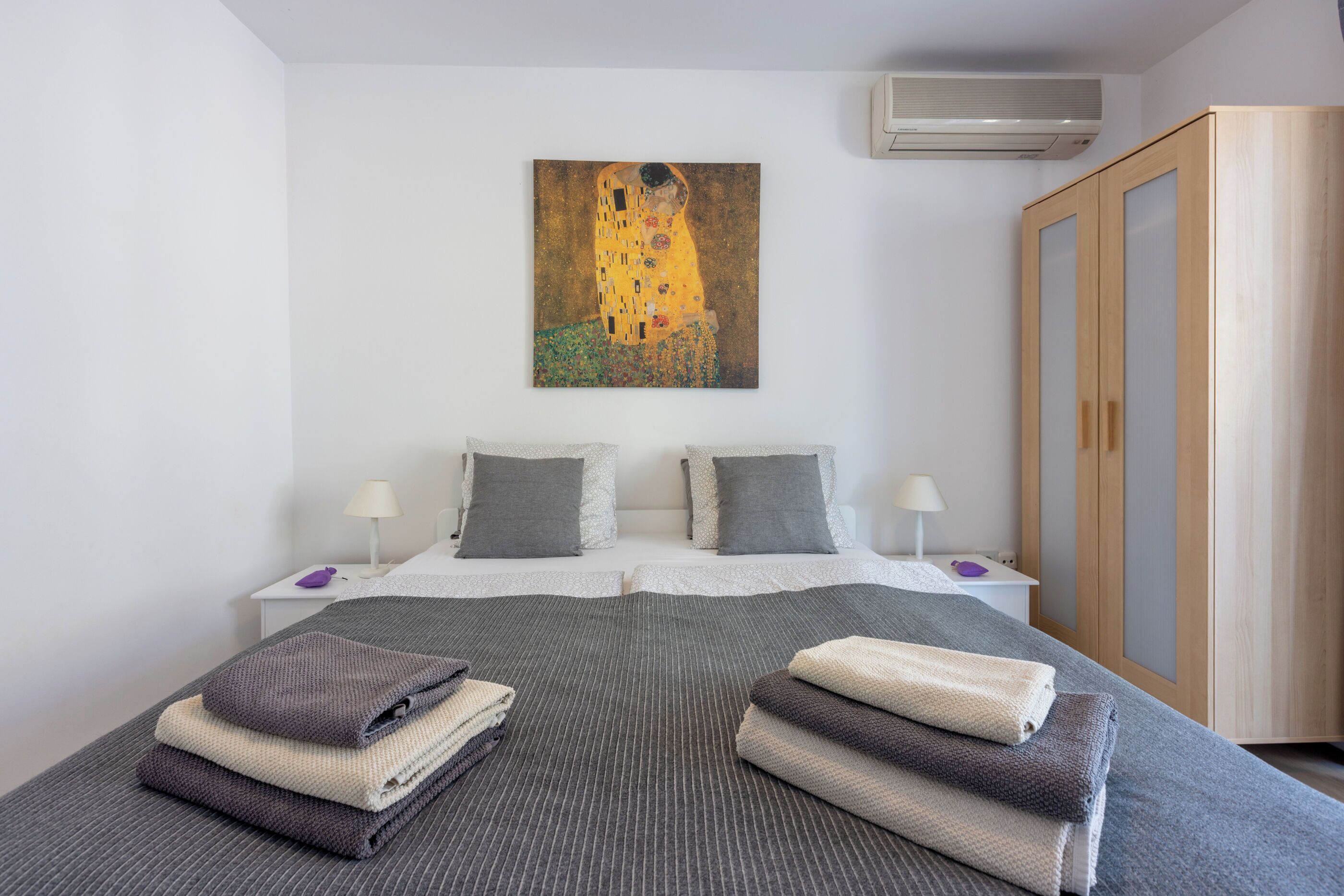 Apartment (A1) | 1 Schlafzimmer, Bügeleisen/Bügelbrett, kostenloses WLAN, Bettwäsche