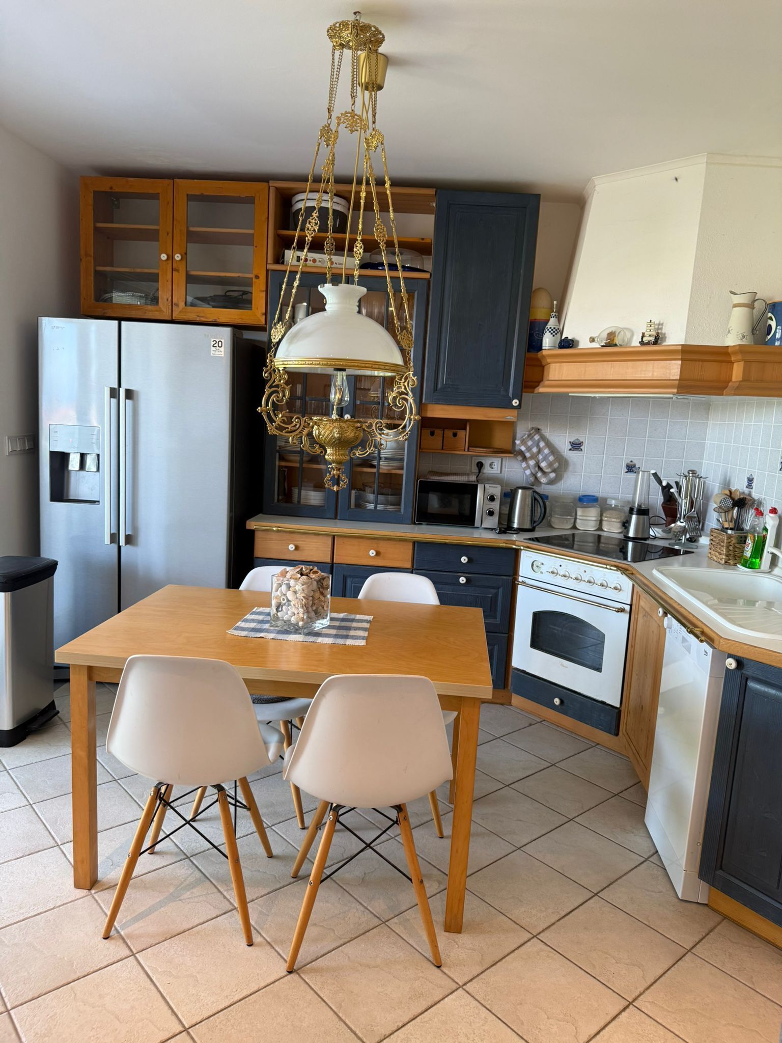 Apartment (A2) | Private kitchen | Fridge, microwave, oven, stovetop