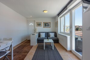 Apartment (A1) | Living room | TV - Apartment Vito (Njivice)