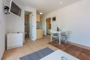 Apartment (A1) | Living room - Apartment Vito (Njivice)