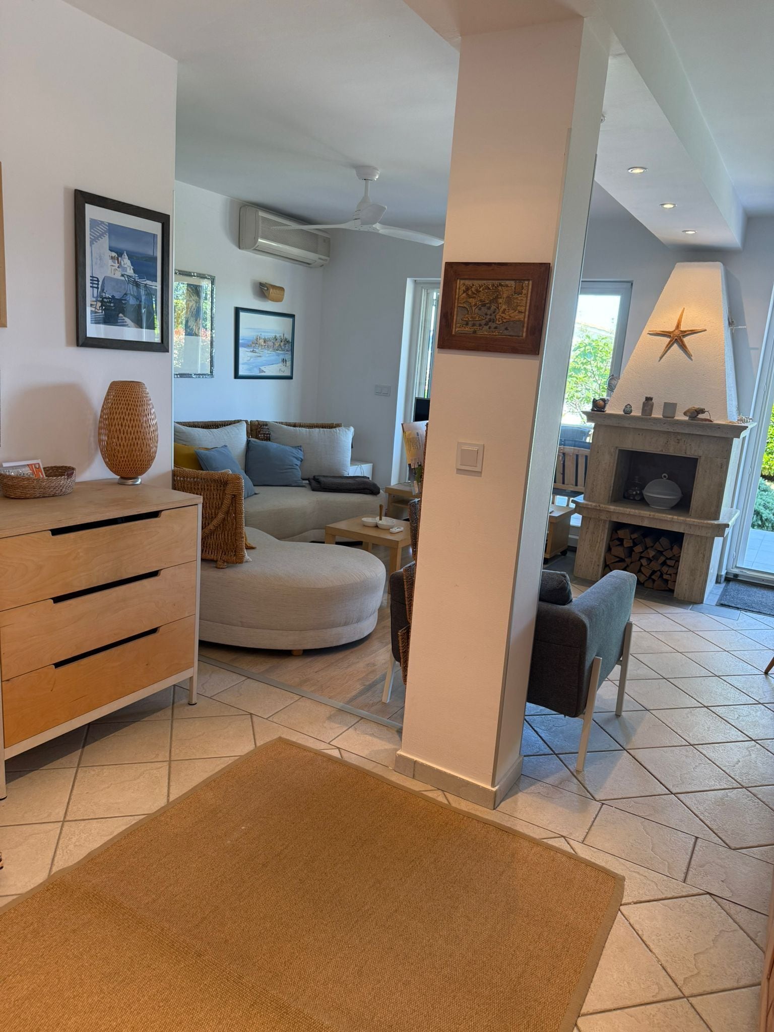 Apartment (A2) | Living room | Smart TV
