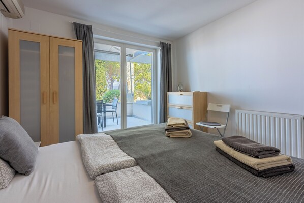 Apartment (A1) | 1 bedroom, iron/ironing board, free WiFi, bed sheets - Apartment Vito (Njivice)