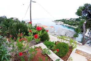 Apartment (A1) | Garden