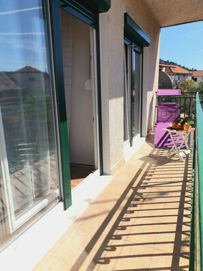 Apartment (A1) | Balkon