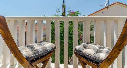Apartments and Room Maestral