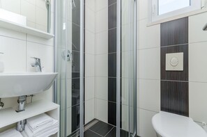 Apartment (A1) | Bathroom