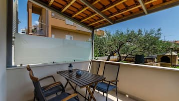 Apartment (A1) | Balcony