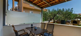 Apartments and Room Maestral